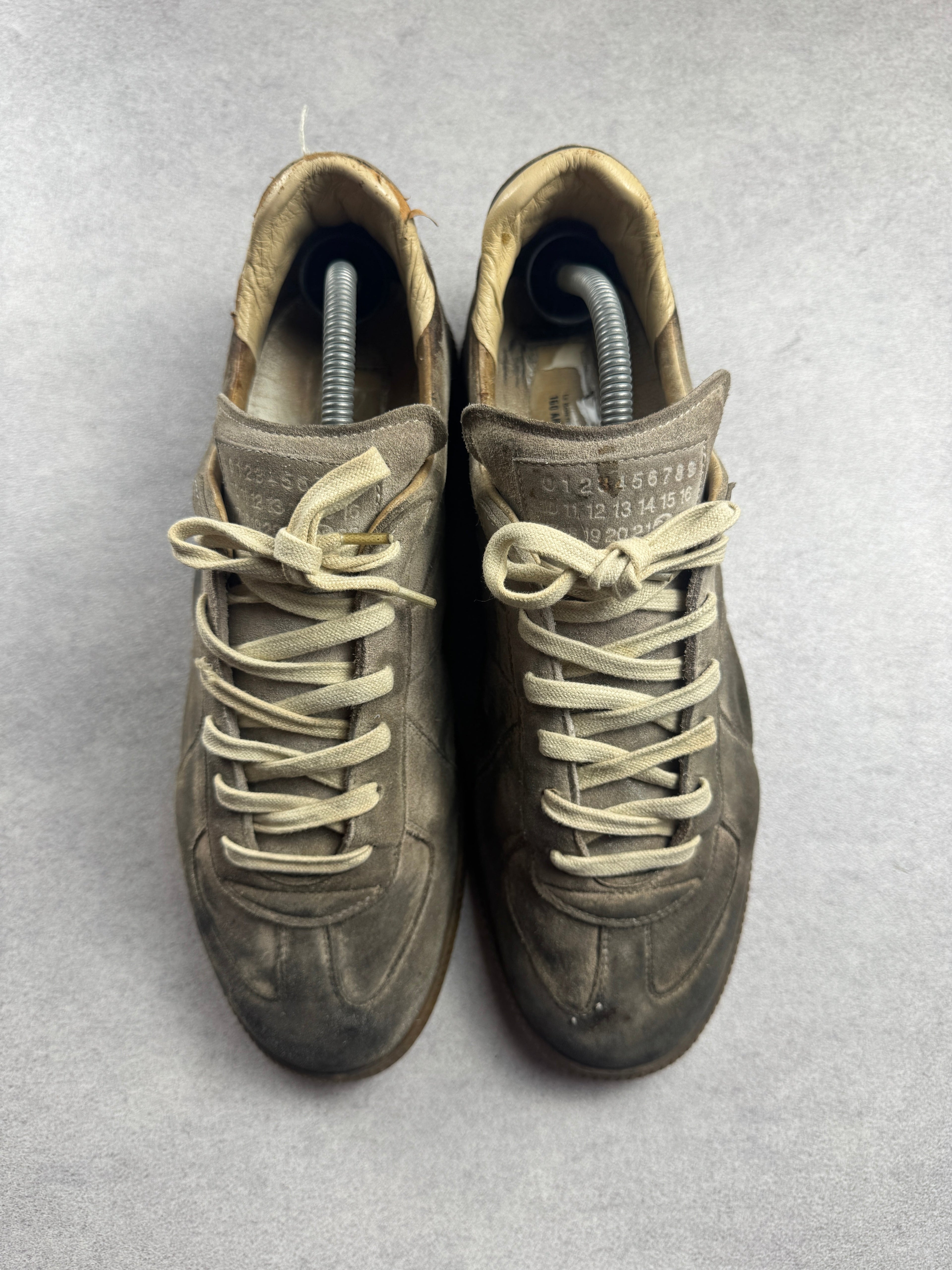 Vintage Maison Margiela Replica x Le Bon Marché Rive Gauche 2012 taupe 42/9 Maison Margiela