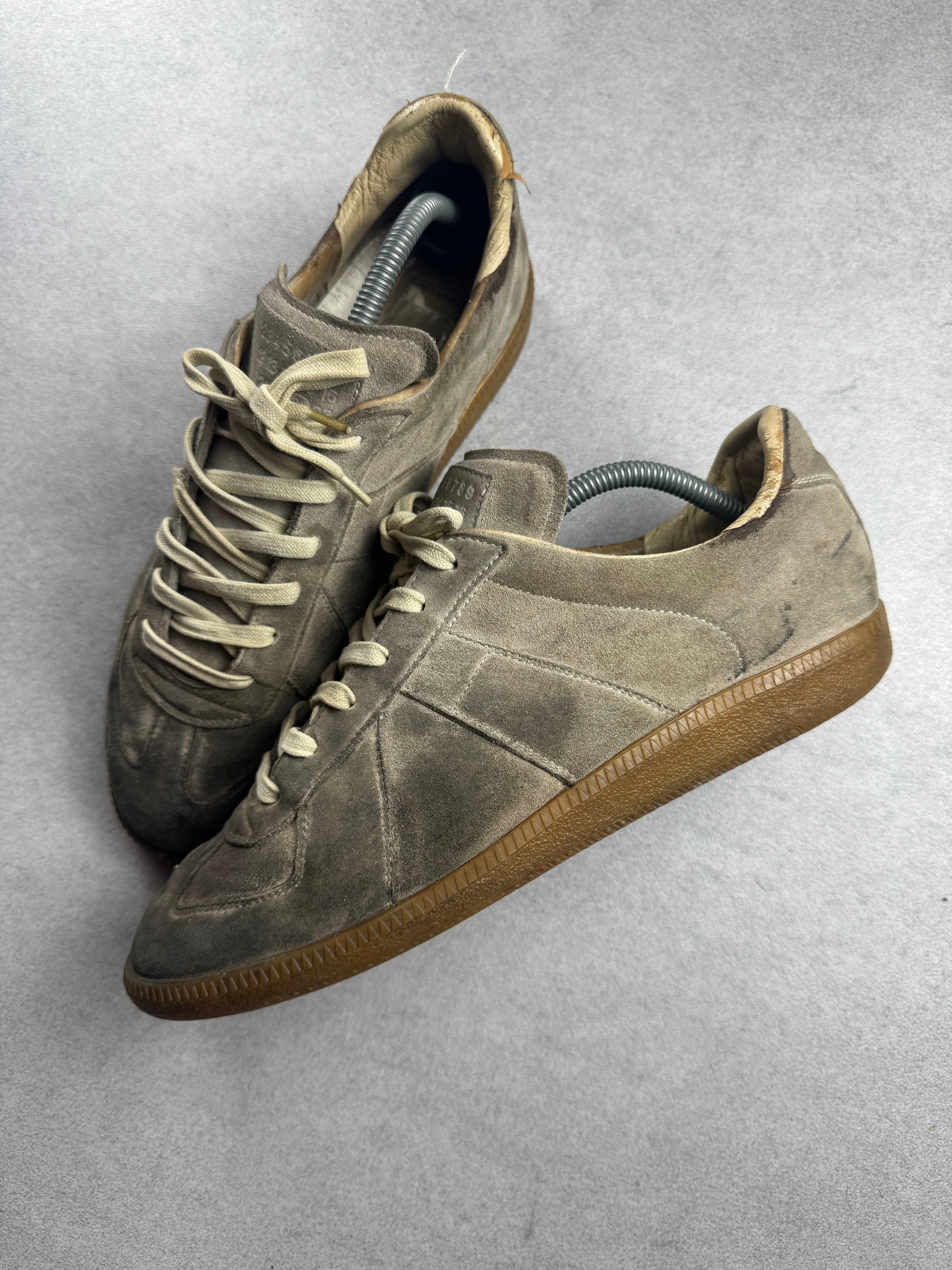 Vintage Maison Margiela Replica x Le Bon Marché Rive Gauche 2012 taupe 42/9 Maison Margiela