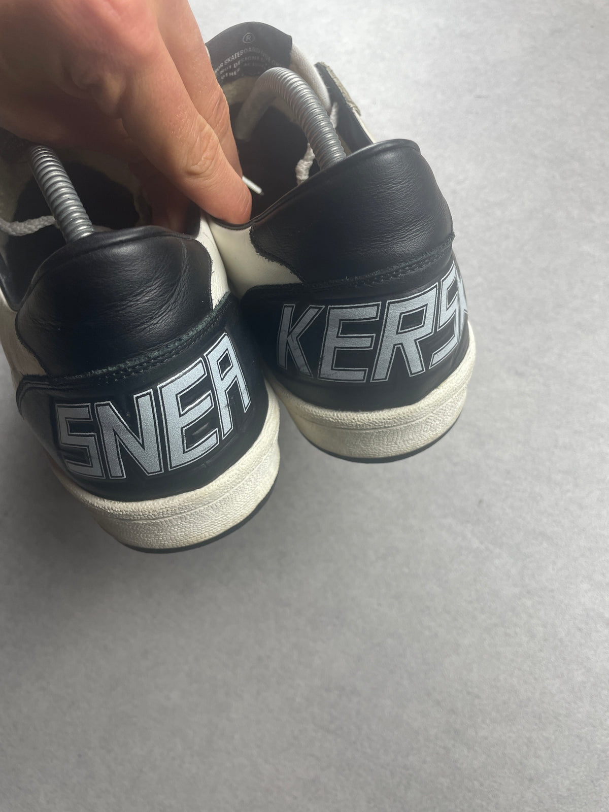 Golden Goose Ball Star noire et blanche 42/10 Golden Goose