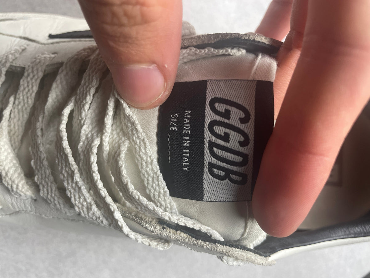 Golden Goose Ball Star noire et blanche 42/10 Golden Goose