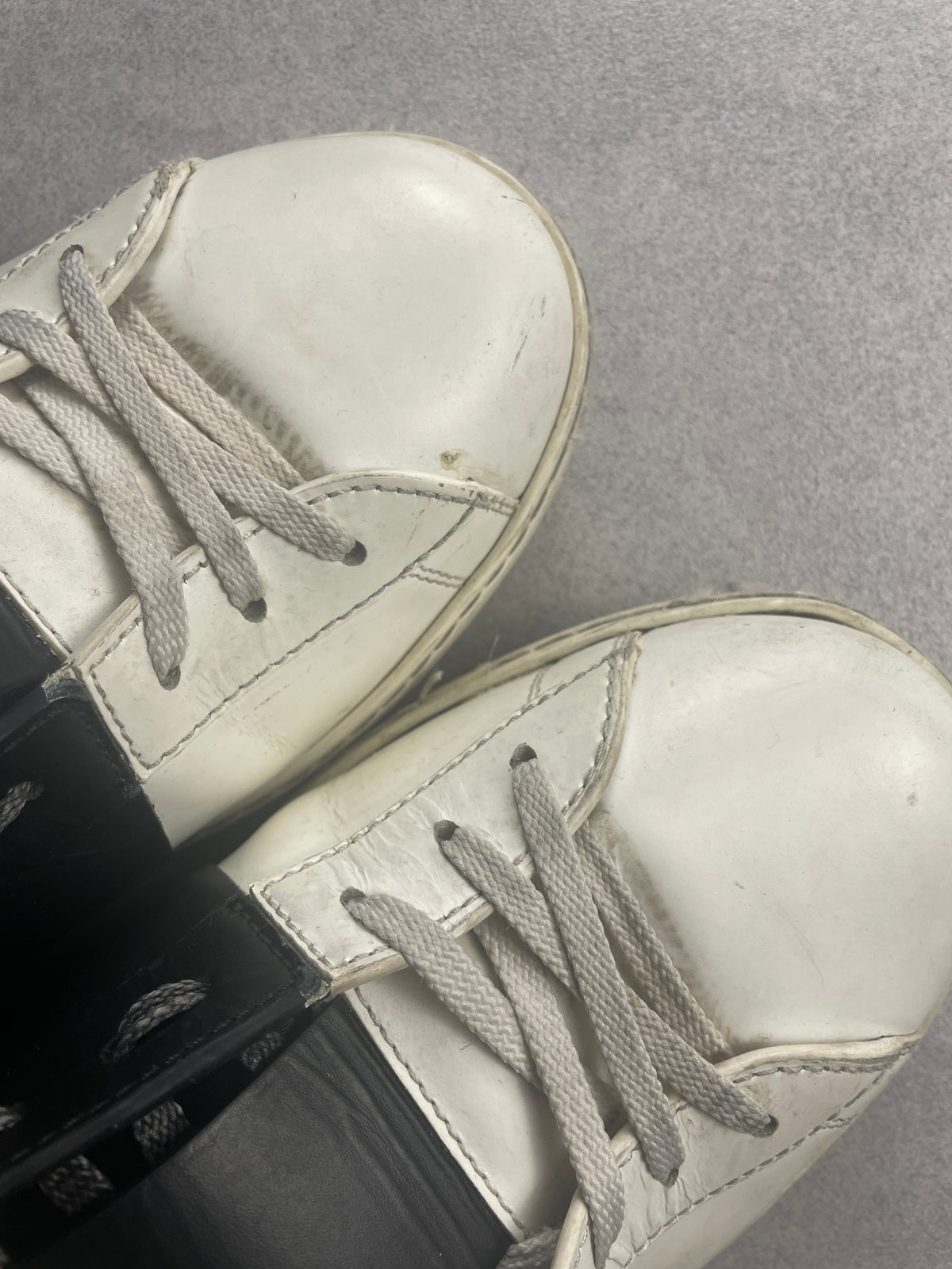 Valentino Garavani Rocksud blanche et noire 41/9 Valentino Garavani